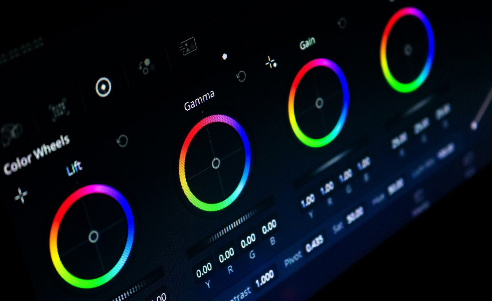 EL COLOR TAMBIÉN CUENTA HISTORIAS